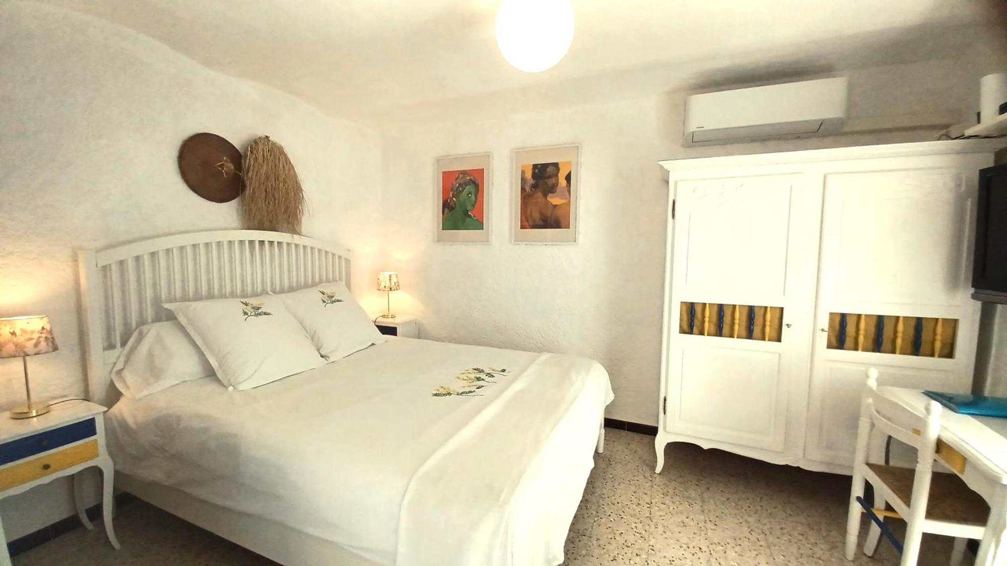 La Cigale Hotel Gourdon  Luaran gambar